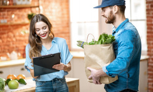 9 grunde til at madlevering redder den travle mor i hverdagen